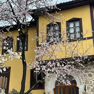 Nesti Inside Of Castle Hotel Kruje