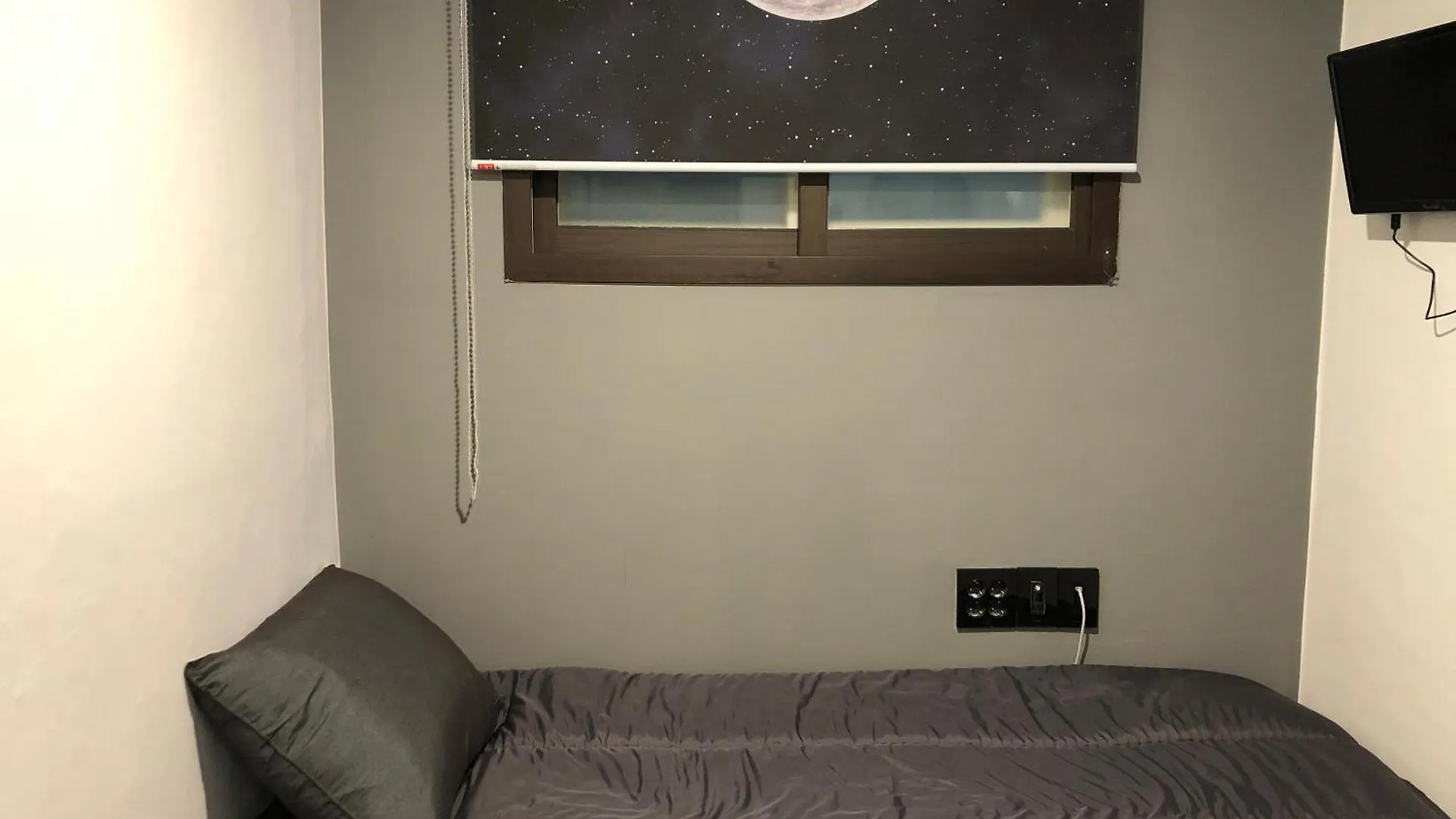 Apollo Guesthouse Seoul 2*,